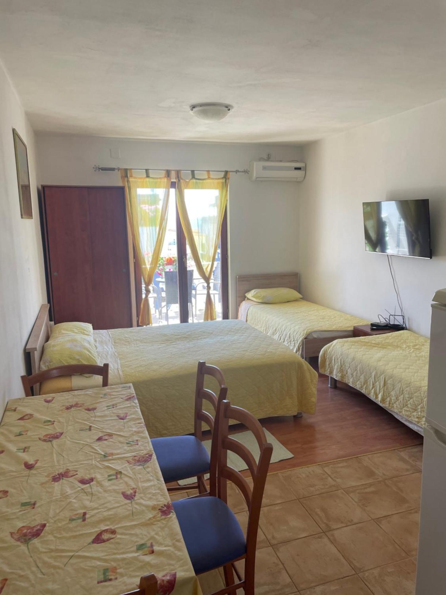 Apartments Bakic Kožino エクステリア 写真